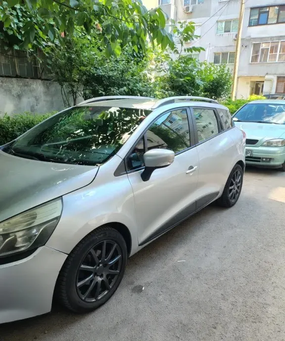 Clio 4 1 5 4 200 eur