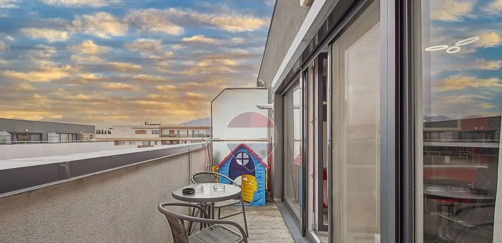 Apartament 3 camere tip duplex Maurer Residence Zona