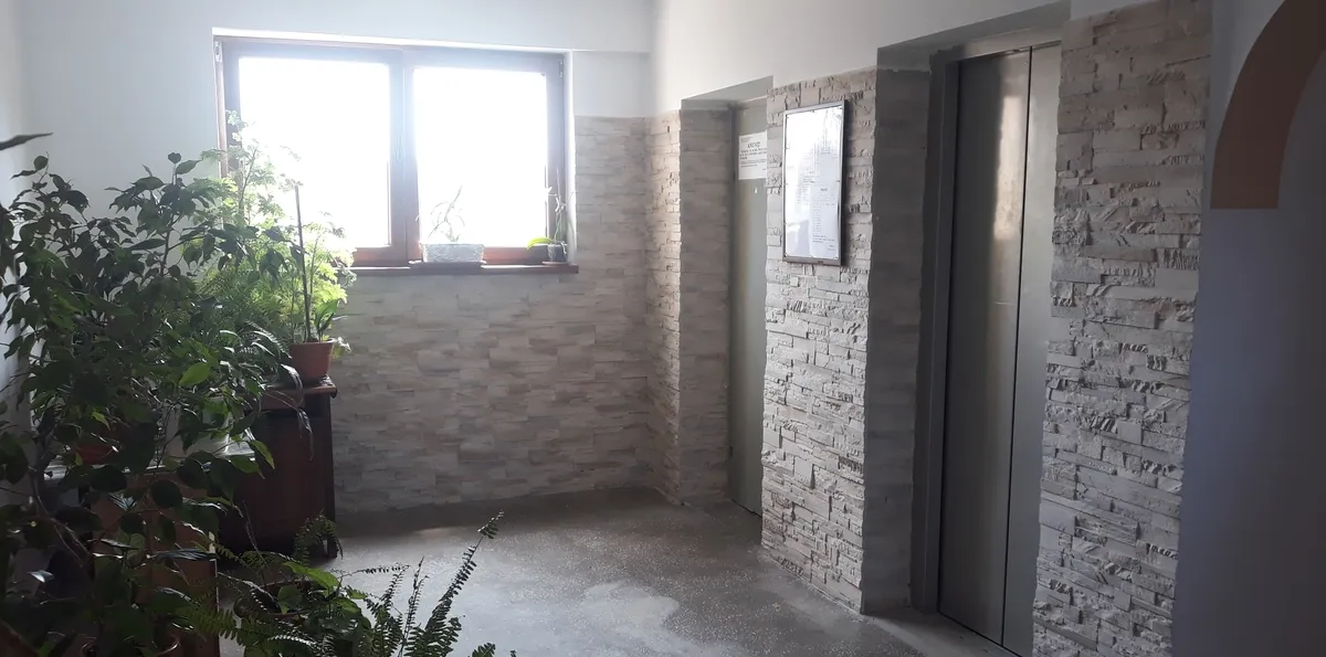 6 minute Decebal Metrou Dristor Nu depinzi Radet Studio 40 mp Proprietar