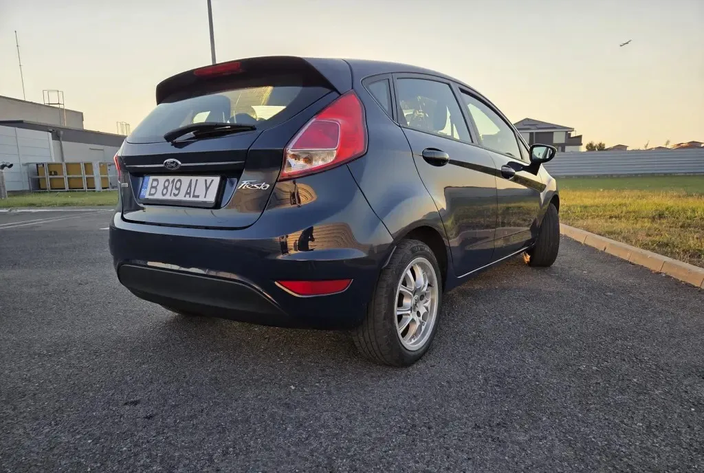 Ford Fiesta mk6 50 000 km reali Euro 5 4 300 eur