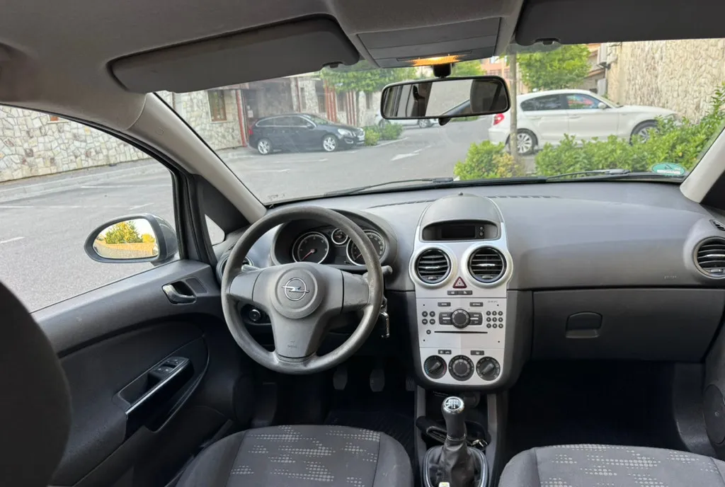 Opel corsa 1 3cdti ecoflex euro 5 2 490 eur
