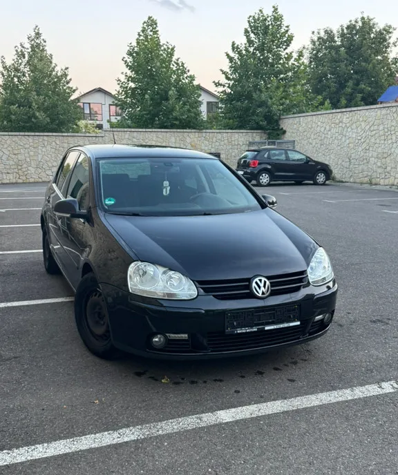 Volkswagen Golf 5 united 2008 2 400 eur