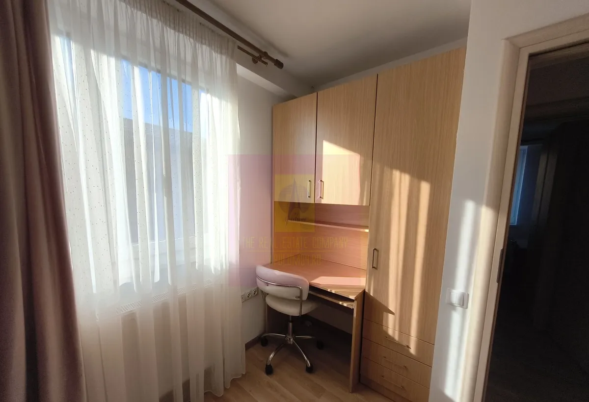 Vila tip duplex zona Dantelei Prel Ghencea adiacent Drumul Taberei