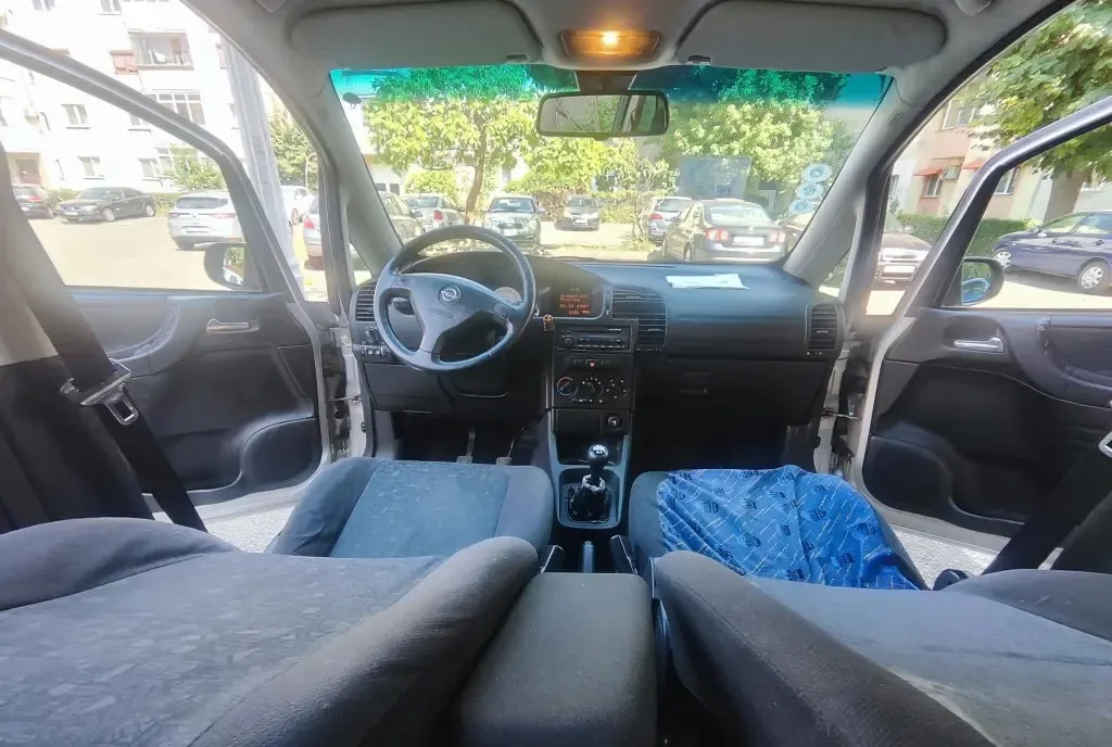 Opel zafira 1 6 1 500 eur
