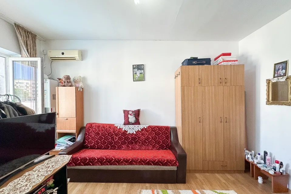 Arena Nationala Bd Basarabia garsoniera mobilata si utilata centrala proprie