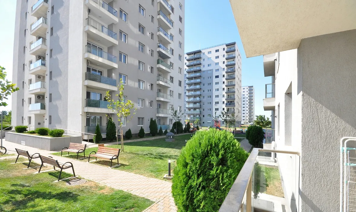 Prelungirea Ghencea Complex Dimri 2 bai centrala parcare piscina