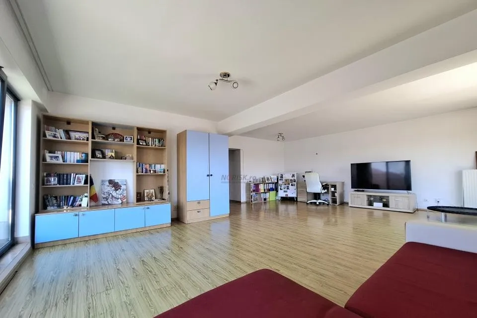 Chiajna penthouse 3 camere 118 mp terasa 61 mp living spectaculos centrala