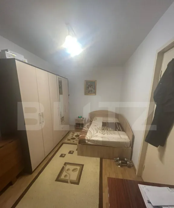 Apartament 3 camere 47mp zona Dambu Pietros