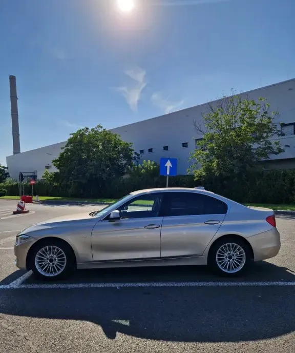 BMW Seria 3 F30 2 0 Manuala 8 000 lei