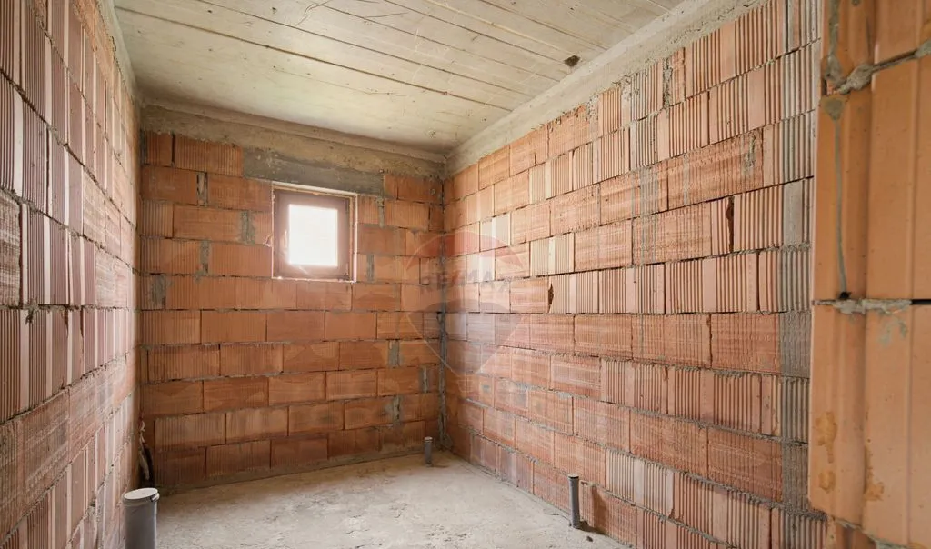 Casa noua de vanzare cu 5 camere 225mp intabulata