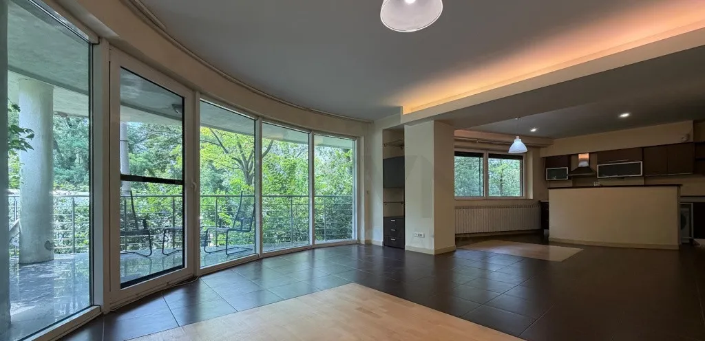 Apartament deosebit de 4 camere Herastrau