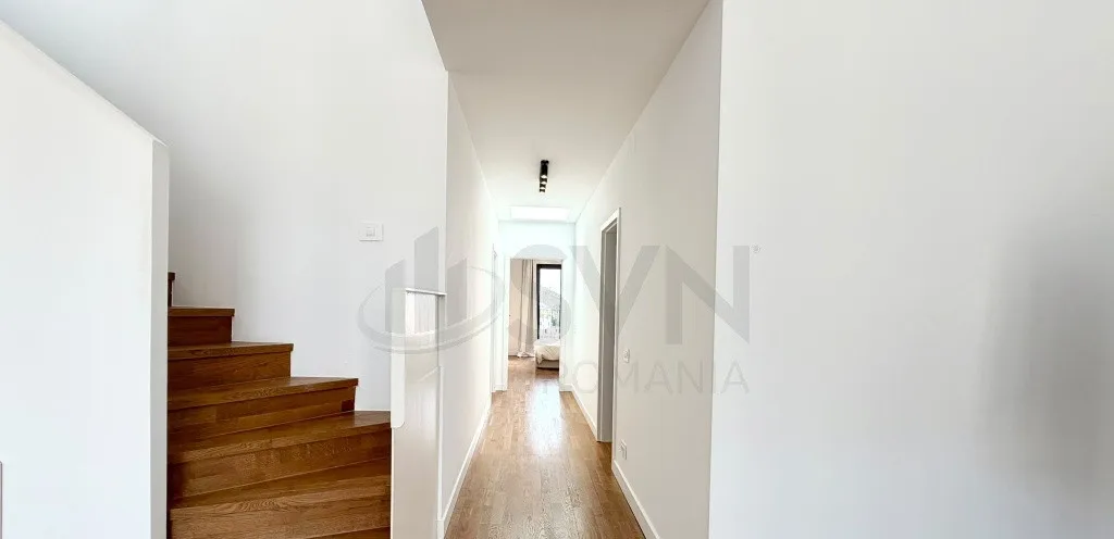 Penthouse tip Loft I 4 camere I Terasa I Scara interioara