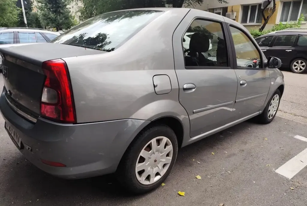 Dacia Logan Laureate 2011 1 6 118025 km A/C manual Euro 5 2 800 eur