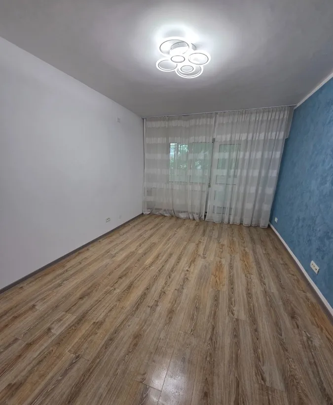 Parcul Plumbuita Doamna Ghica apartament 4 camere 100 mp renovat