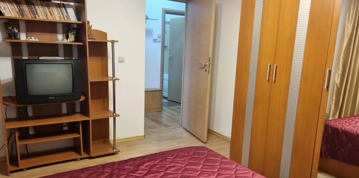 Crangasi Giulesti casa curte