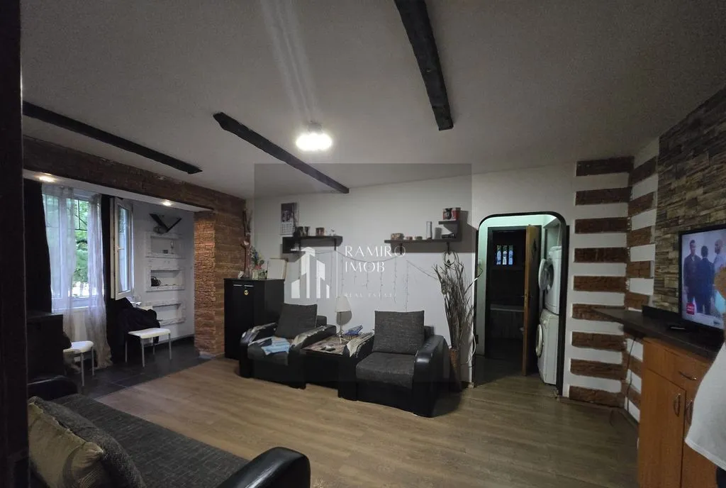 Apartament 2 camere decomandat Nitu Vasile etaj 1