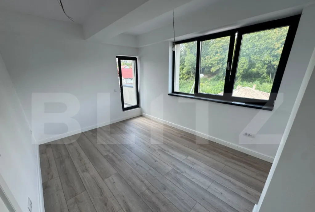 Apartament 3 camere 46 mp zona Santandrei