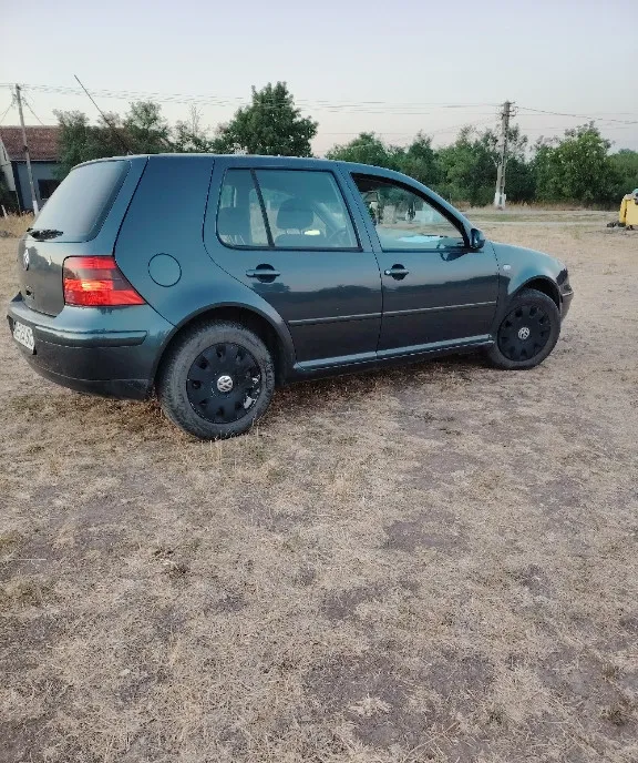 Golf 4 1 4 16v benzina 2002 E4 0 eur