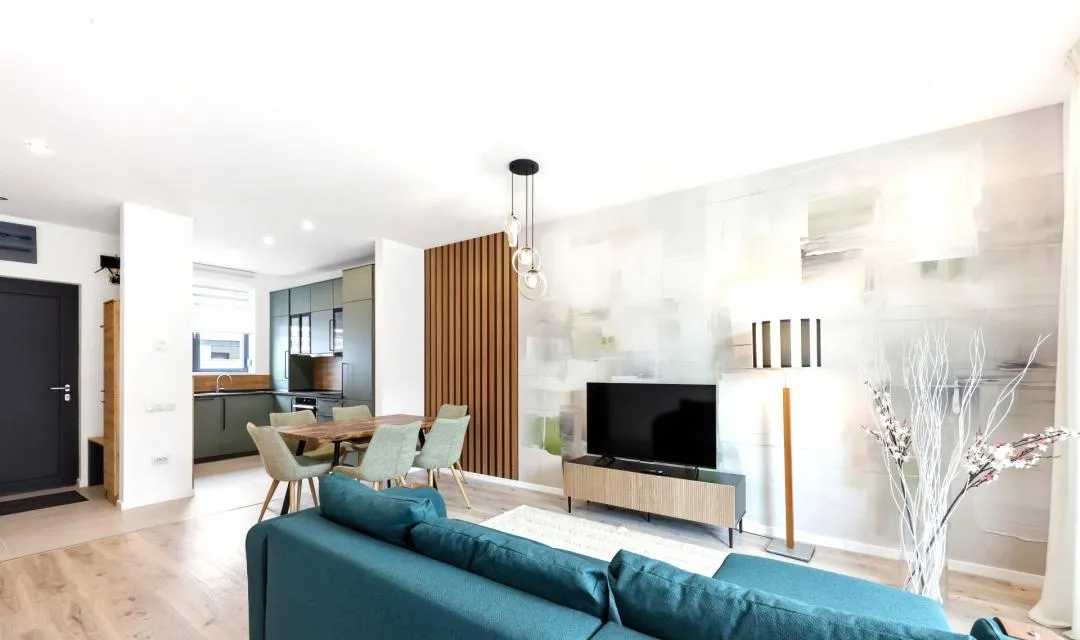 Vila 2026 prima inchiriere 120 mp utili 30 mp curte proprie 4 camere 3 bai