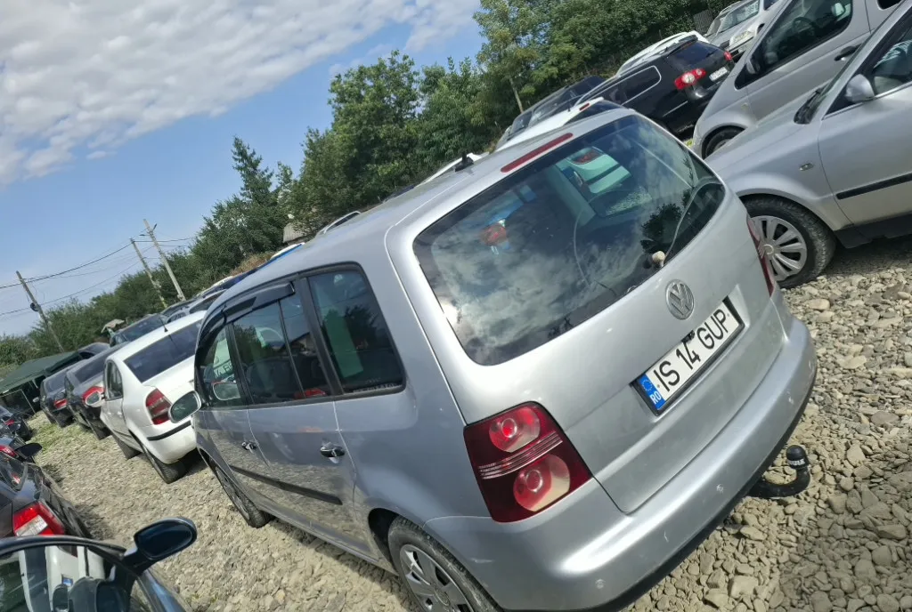 Vw touran an 2006 1 9tdi rate cu buletinul 1 999 eur