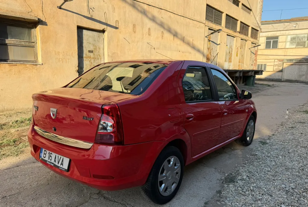 Dacia Logan 1 6 16V 105 CP / Benzina / AC / 2 Chei / Stare Foarte Buna 2 490 eur