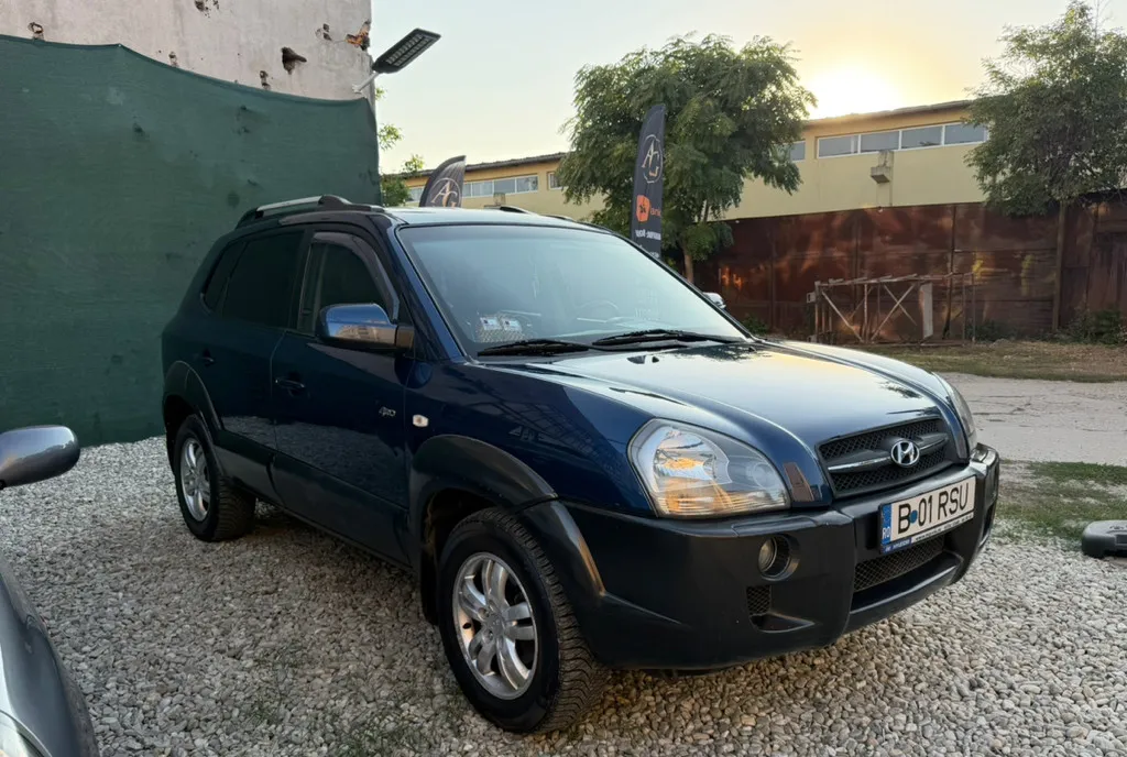 Hyundai Tucson 2 0 CRDi 4x4 / 150 000 KM / Piele / Navi / Climatronic 3 590 eur