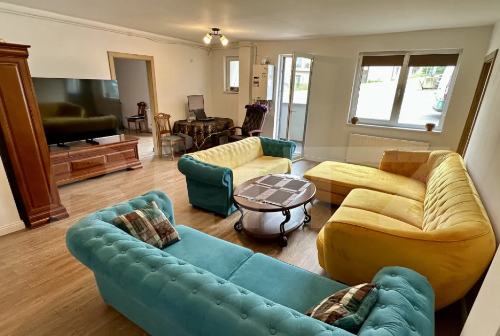 Apartament modern 3 camere 90 mp utili zona Fagului