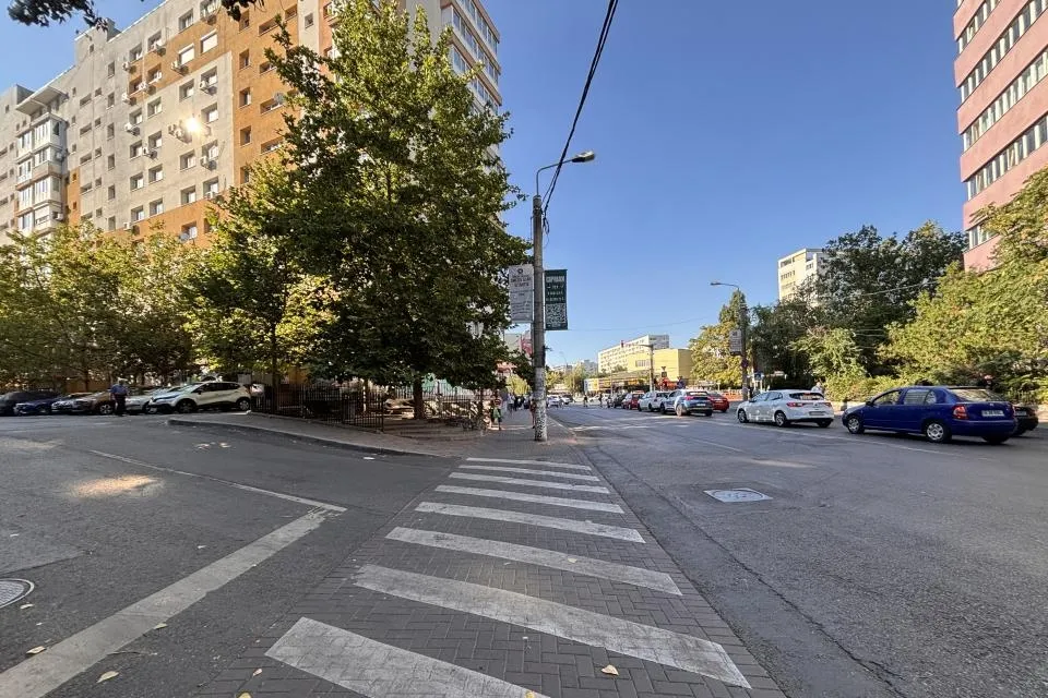 Garsoniera Dristor 100 m Metrou Dristor Birou sau Locuinta