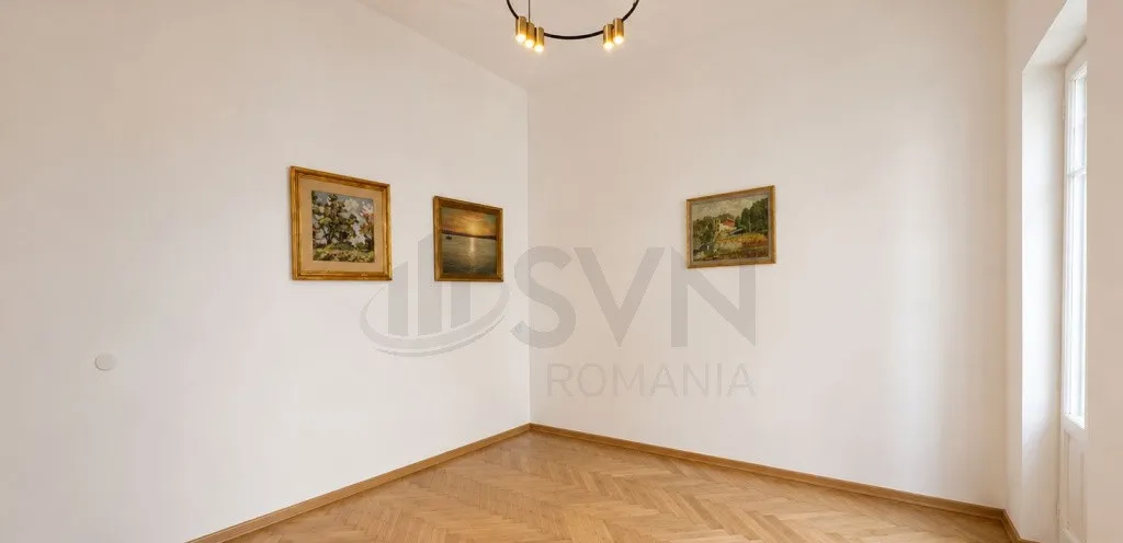 Spatiu comercial in vila Strada Paris complet renovat