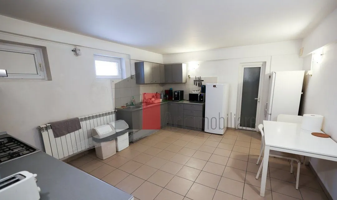 Domenii vila locatie excelenta