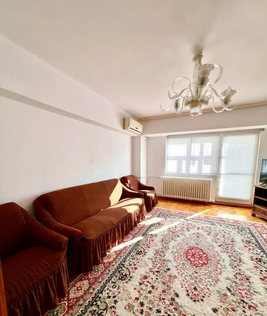 4 camere Piata unirii 10 minute metrou Izvor
