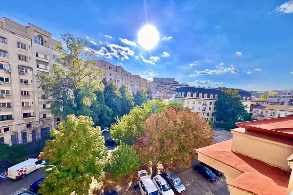 4 camere Piata unirii 10 minute metrou Izvor
