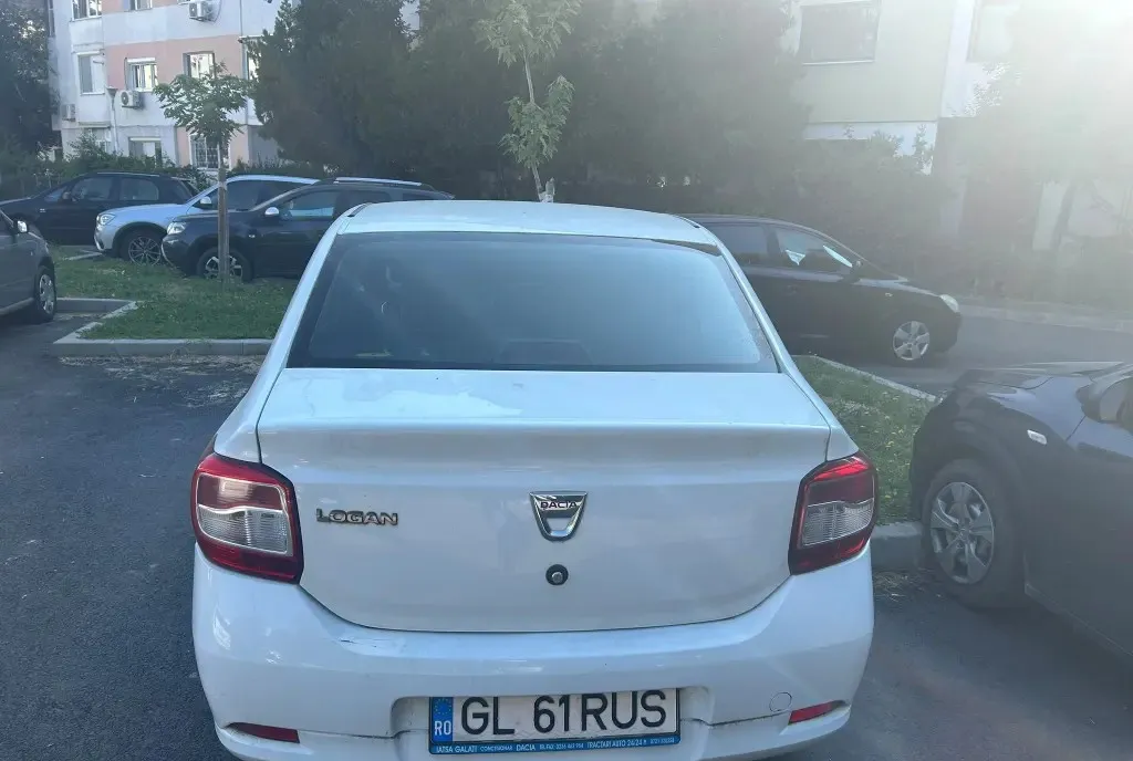 Dacia Logan 2015 1 5 dCi ndash Economica ideala pentru drumuri lungi 5 000 eur