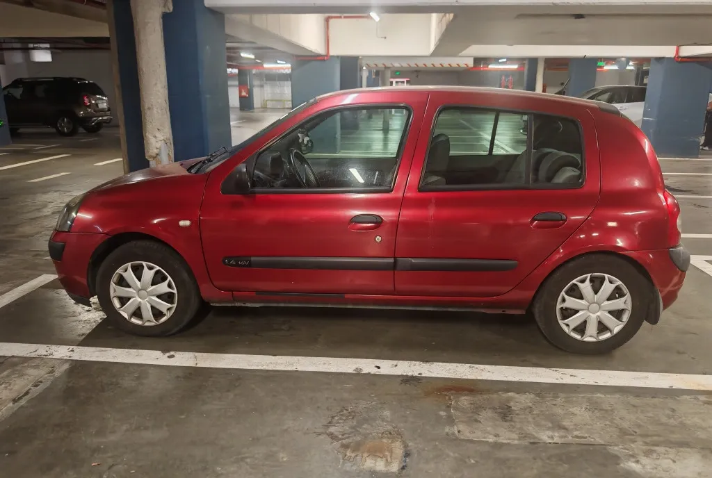 Renault Clio 1 4 16v 8 000 lei