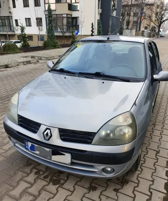 Renault Symbol 1 4 16V ndash 2006 ndash 78 000 km ndash Primul proprietar ndash 2 seturi de jante 1 950 eur