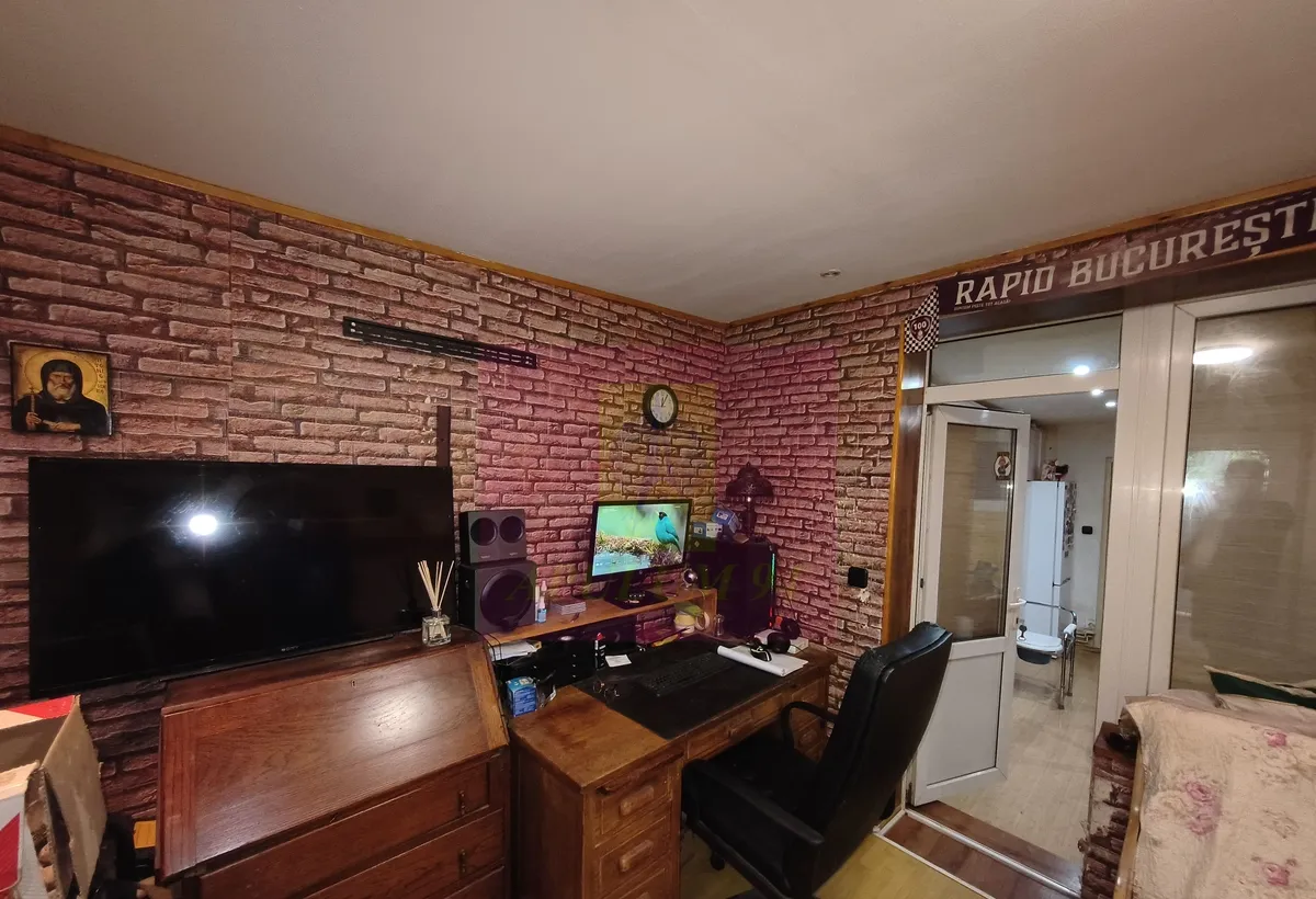 Studio cu curte proprie 25 mp parc ior baba novac agentie