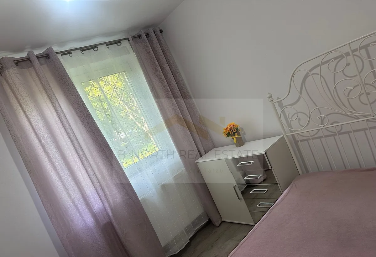 Apartament 4 camere de inchiriat Titan Garaj Balcon si terasa