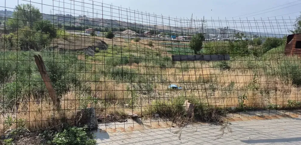 Teren intravilan de vanzare