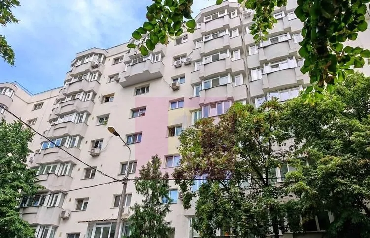 Apartament 4 camere Decebal adiacent