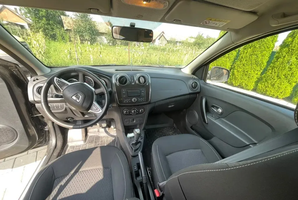 Dacia Sandero Easy-R 6 700 eur