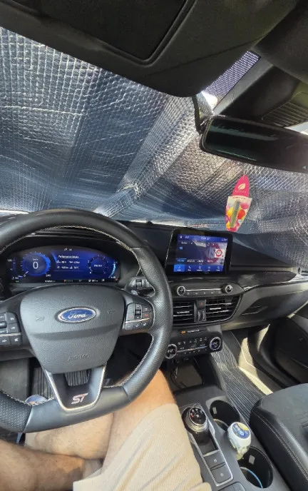 FORD FOCUS MK4 ST 23 000 eur