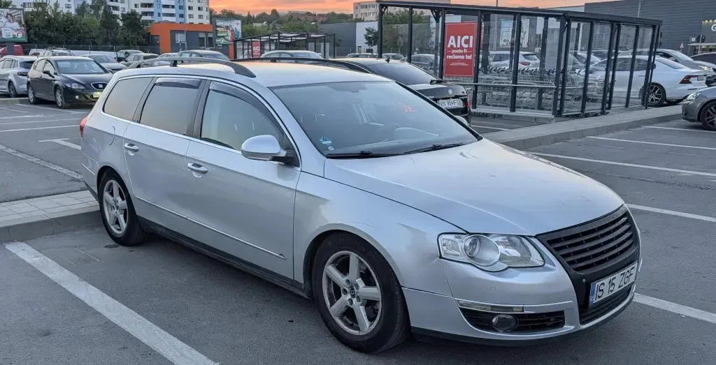 VOLKSWAGEN Passat B6 Cutie Automata Clima Navigatie Senzori Parcare 2 995 eur