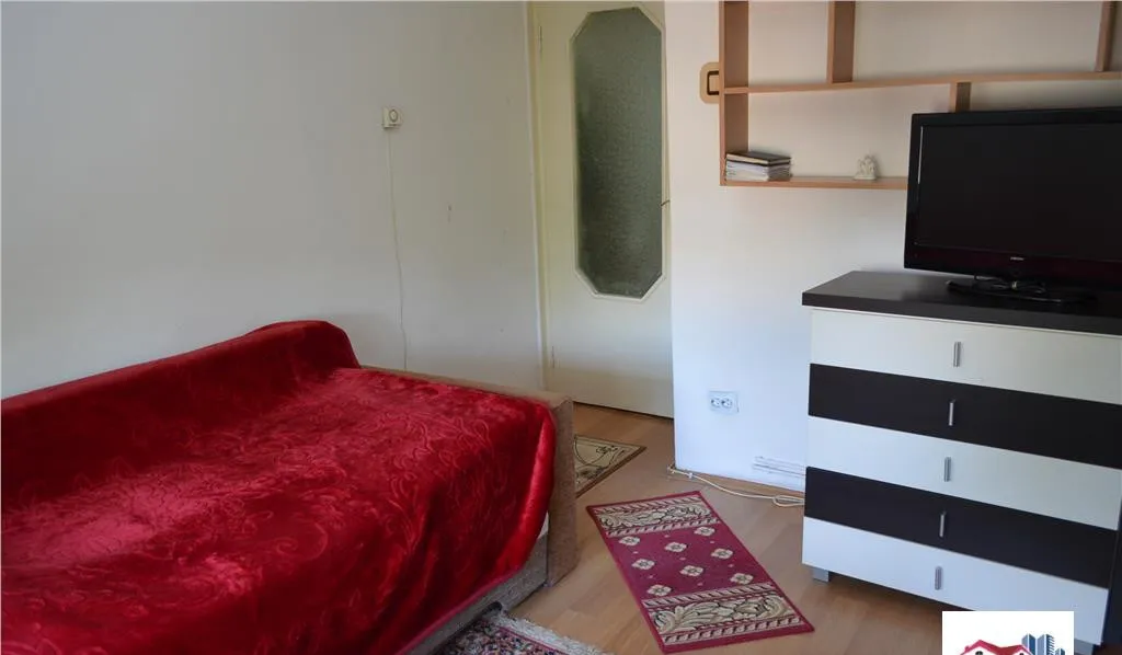 Ap 3 Camere si 2 Bai cu Garaj de Zona Corina