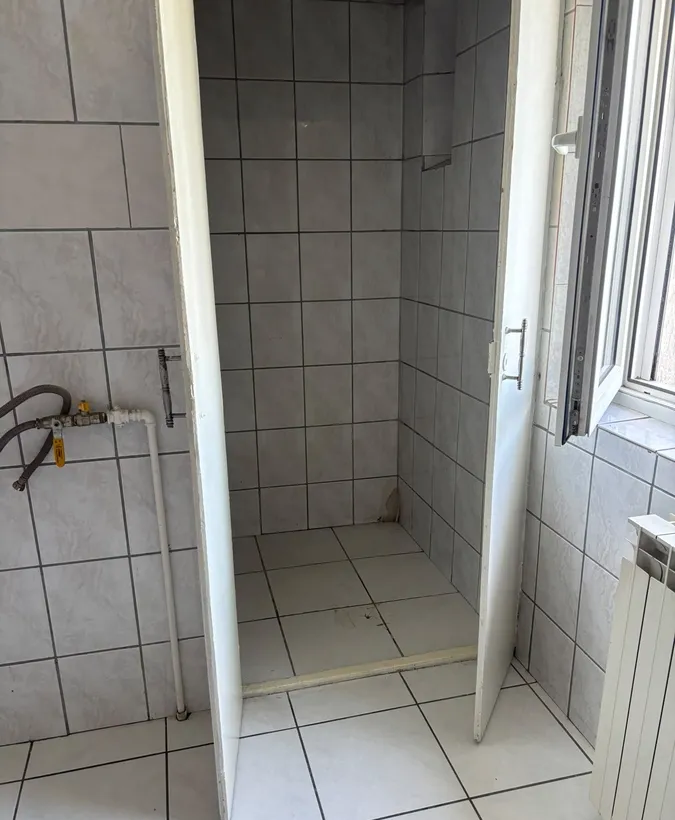 Aviatiei Petrom metrou sup 58mp 1986 geam baie liber 2 balcoane