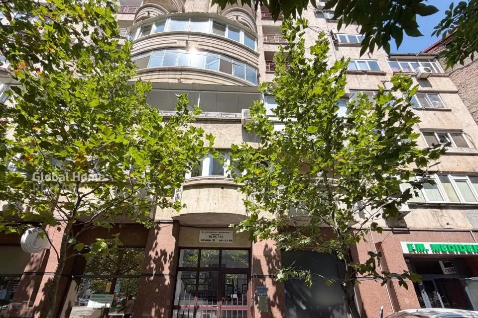 Unirii 2 Room Apartment 70 sqm Corneliu Coposu Boulevard Balcony Panoramic View