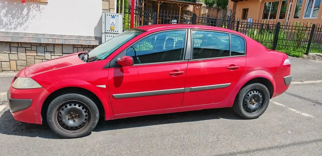 Renault Megane 2 2007 motorizare 1 5 dCi 80 CP cutie manuala 5 trepte 1 600 eur