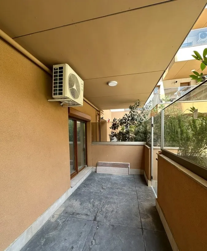 Pipera Apartament la parter cu curte privata terasa de 30 mp si 2 locuri de parcare