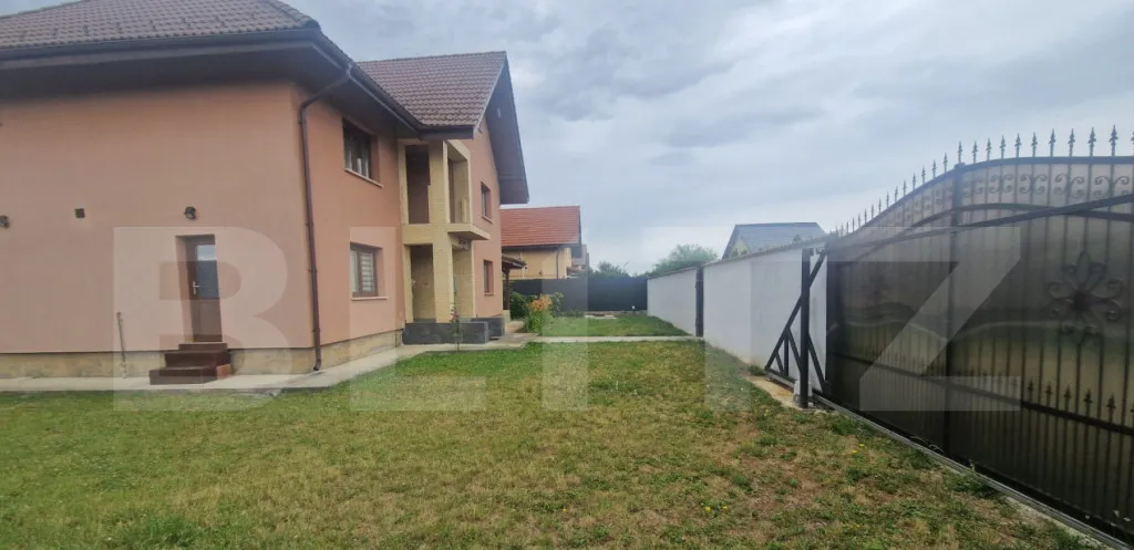 Casa P 1 4 camere garaj beci zona Tarlungeni centrala