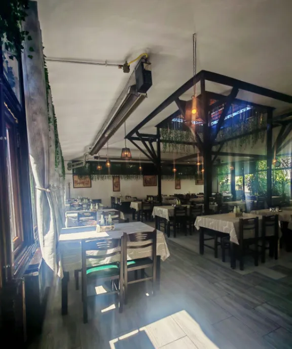 Restaurant sala de evenimente - de inves