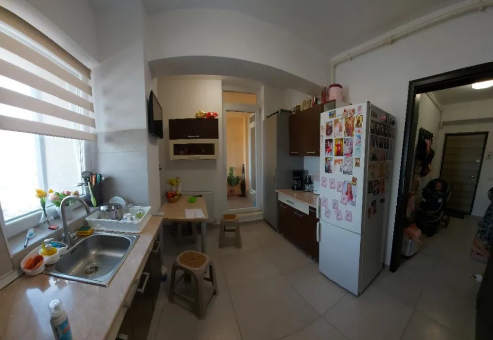 Bloc adm 2 camere 51 mp mobilat si utilat si mansarda bonus 49 mp